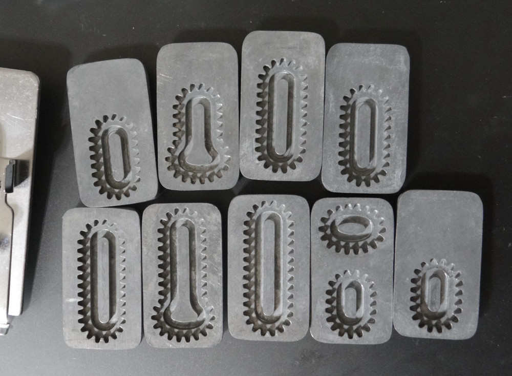 Vtg Kenmore Sewing Machine Parts Kit Buttonholer Pattern Cams Tools Accessories