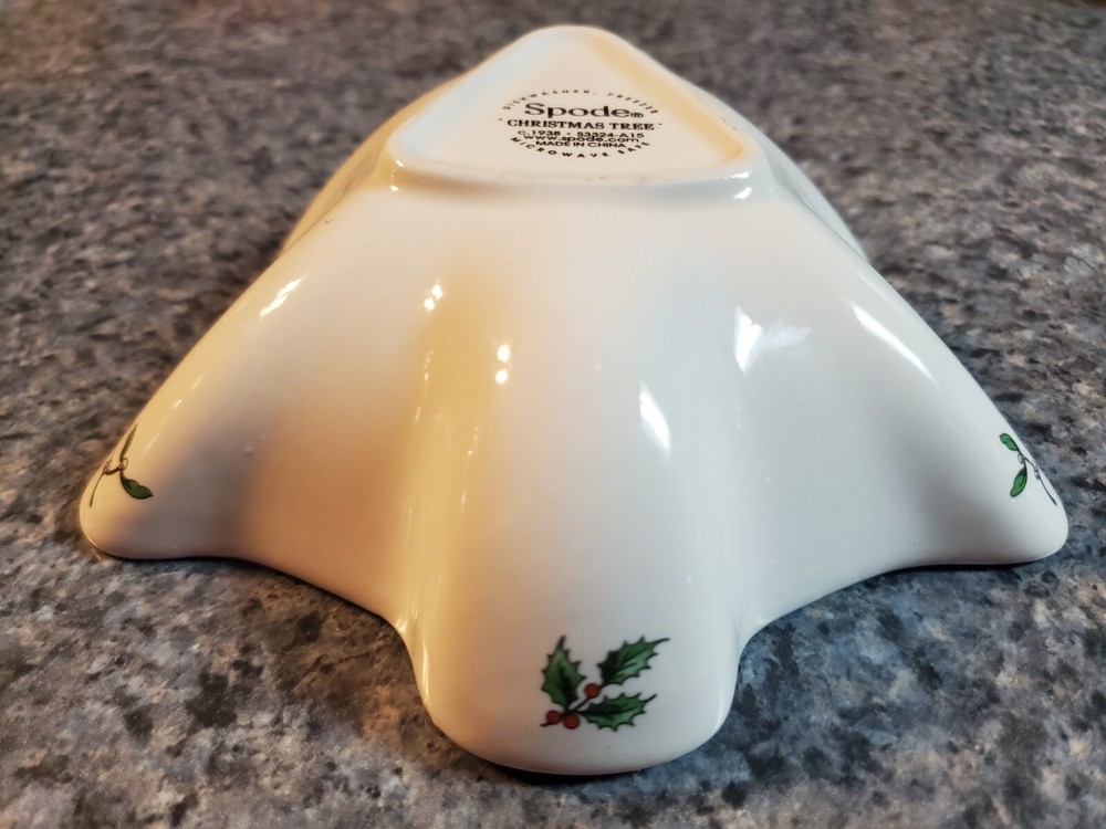 Spode Christmas Tree Candy Dish 5 3/4"