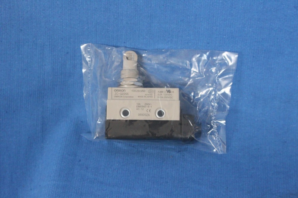 Omron ZC-Q2255 Limit switch (New)