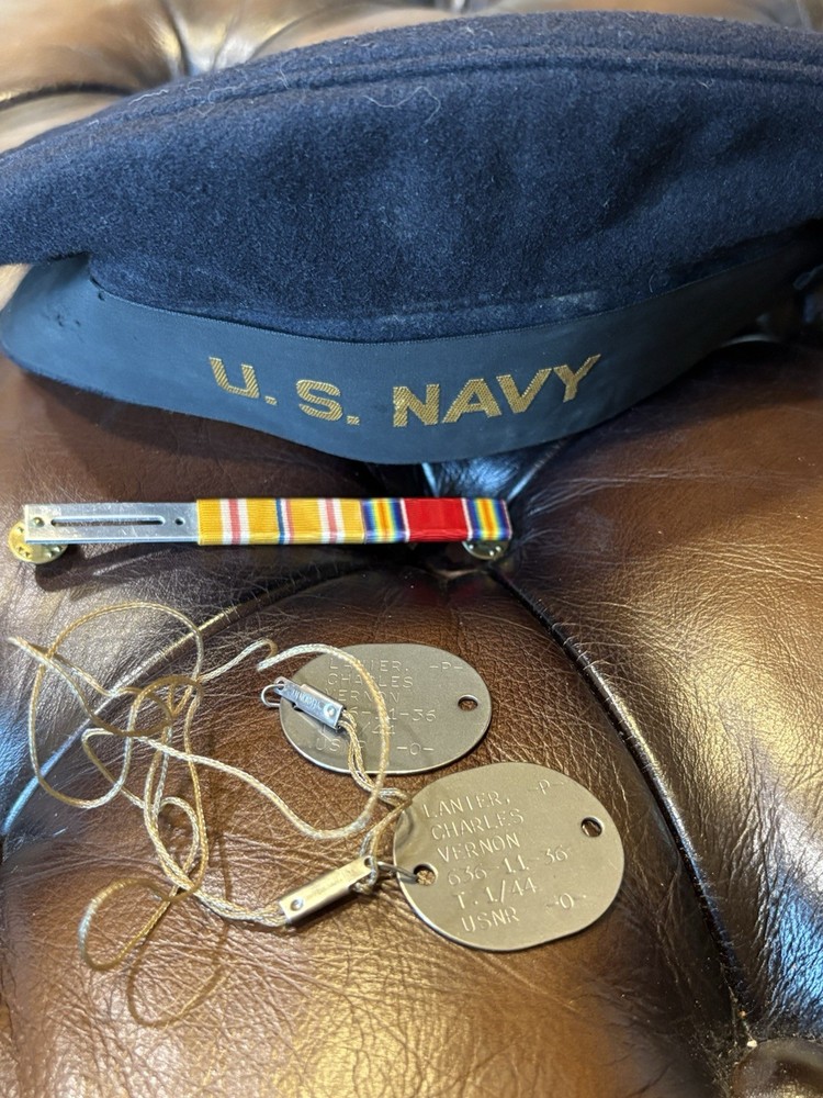 WWII U.S. Navy Named Grouping – USNR Dog Tags, Dixie Cup Cap & Ribbon Bar