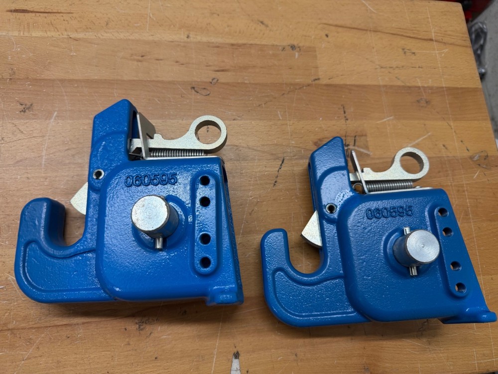 Tractor Three-point Quick-change Device With 2" Receiver For Category 1 Tractor