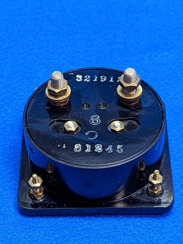 Triplett 5 VDC Panel Mount Voltmeter, Working