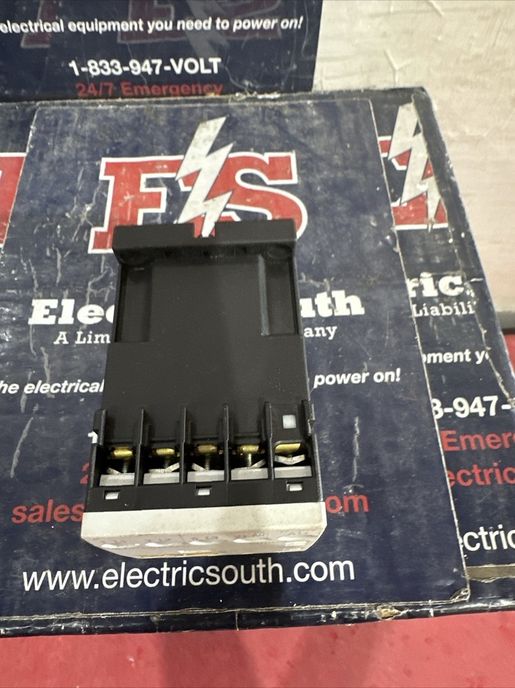 Siemens Contactor 3RT1016-1KB42 20 Amp 600 Volt