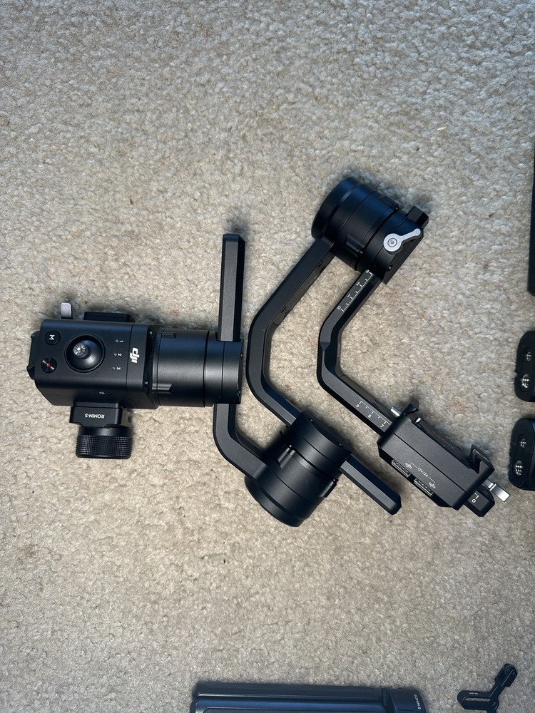 DJI Ronin-S Gimbal Stabilizer w Case 2 Batteries SmallRig Handle Remote Focus