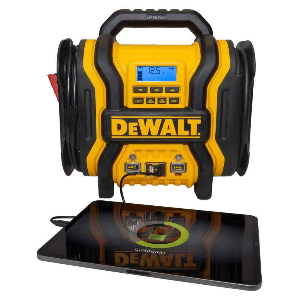 DEWALT Portable Power 2000 Peak Amp Jump Starter w/Digital Compressor