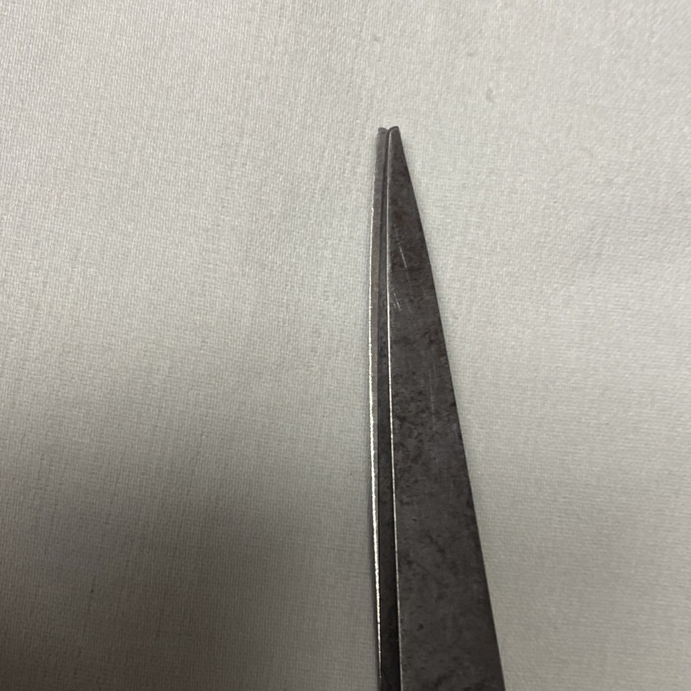 1 Red Imp, Morris Scissors