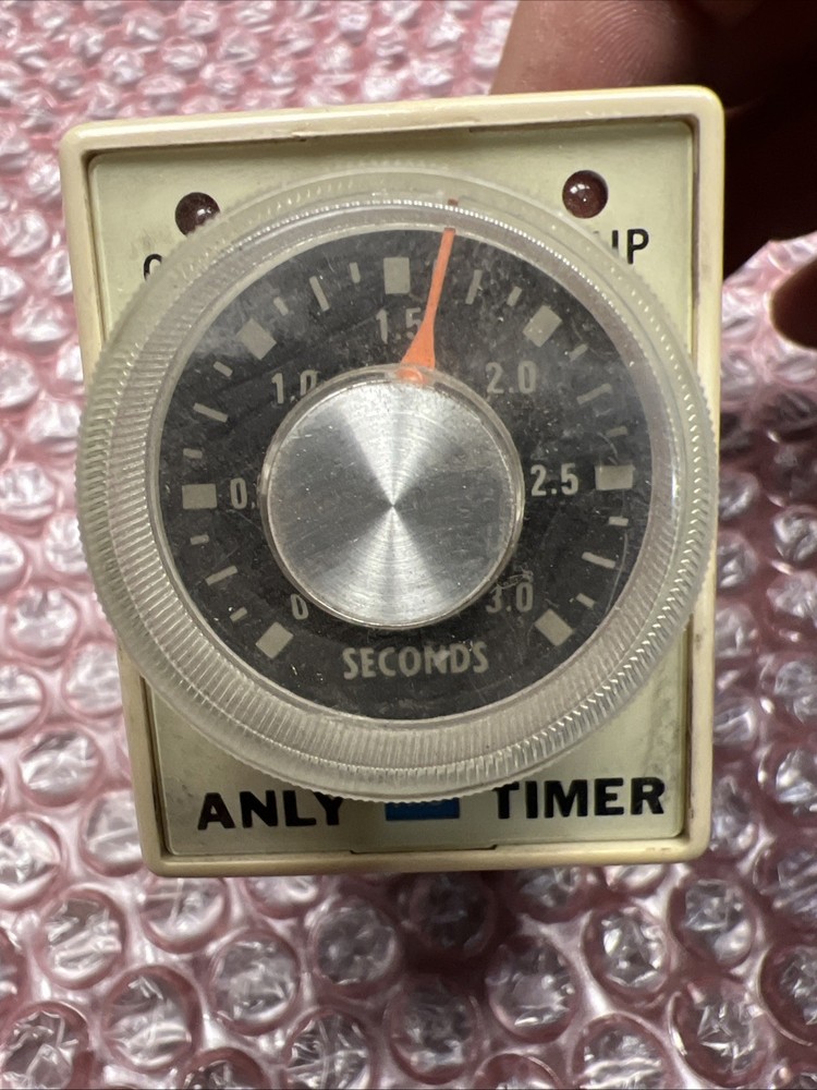NOS ANLY AH3-2 IC Timer 110 Volts