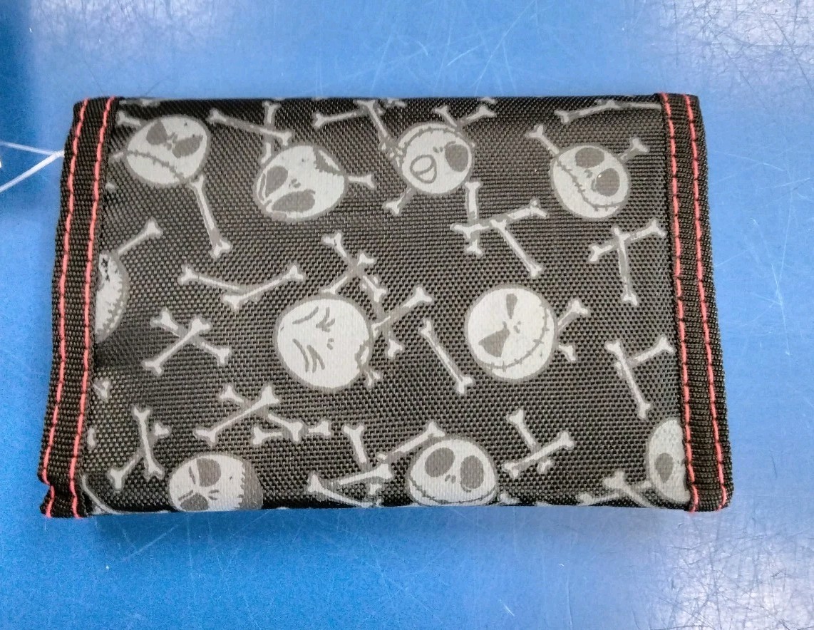 NEW Disney Nightmare Before Christmas Trifold Skellington Wallet Cash Coin Card