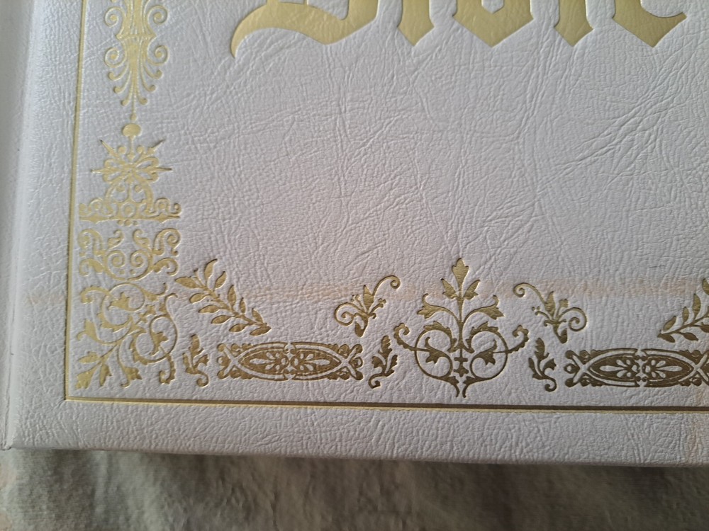 Holy bible king james version red letter edition Refency