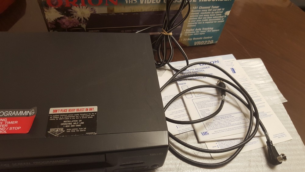 ORION VHS VIDEO CASSETTE RECORDER 2 HEAD/ON SCREEN PROGRAMMING MODEL # VR0220