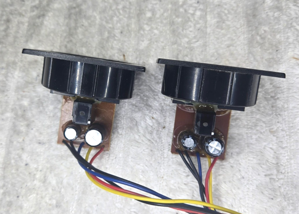 Pair Sharp CP-9850 Crossovers