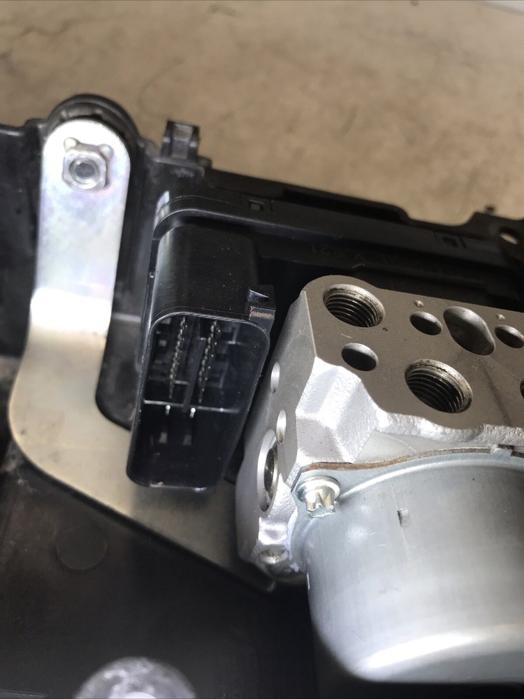 Honda CBR650F 2018 ABS Pump And Control Unit