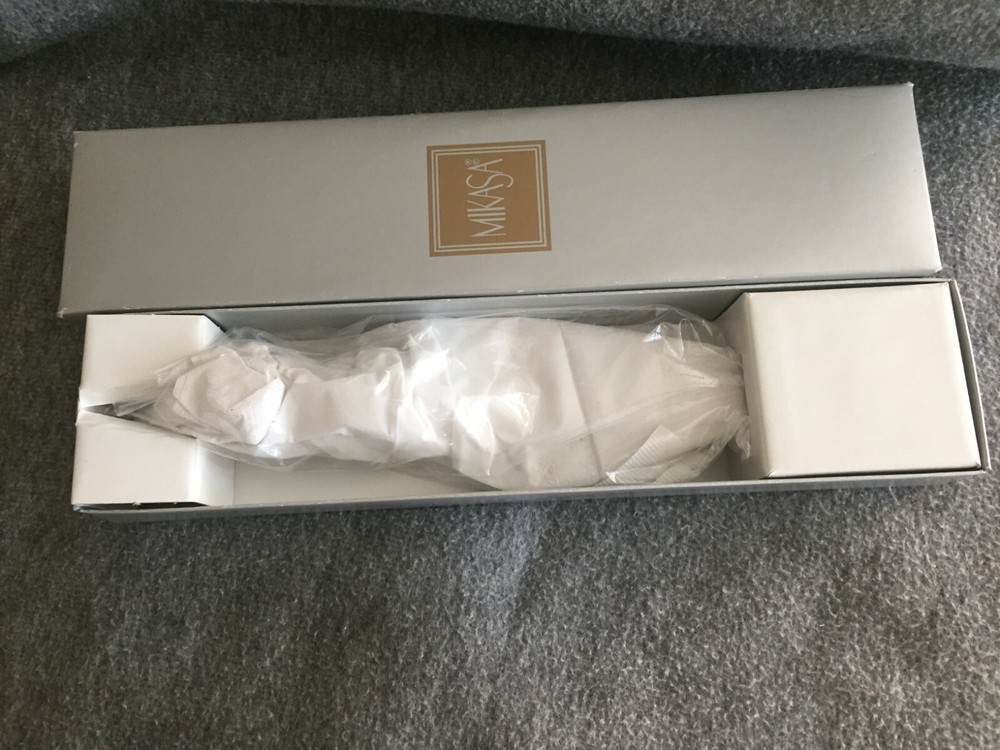 Mikasa SilverPlate Cake Pie Server Austrian Crystal Handle Starshine Pattern