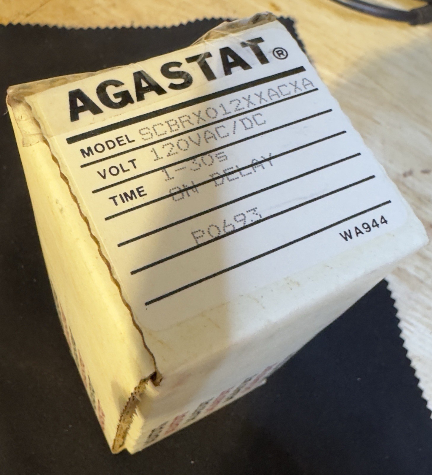 New old stock Agastat SCBRX012XXACXA Time Delay Relay