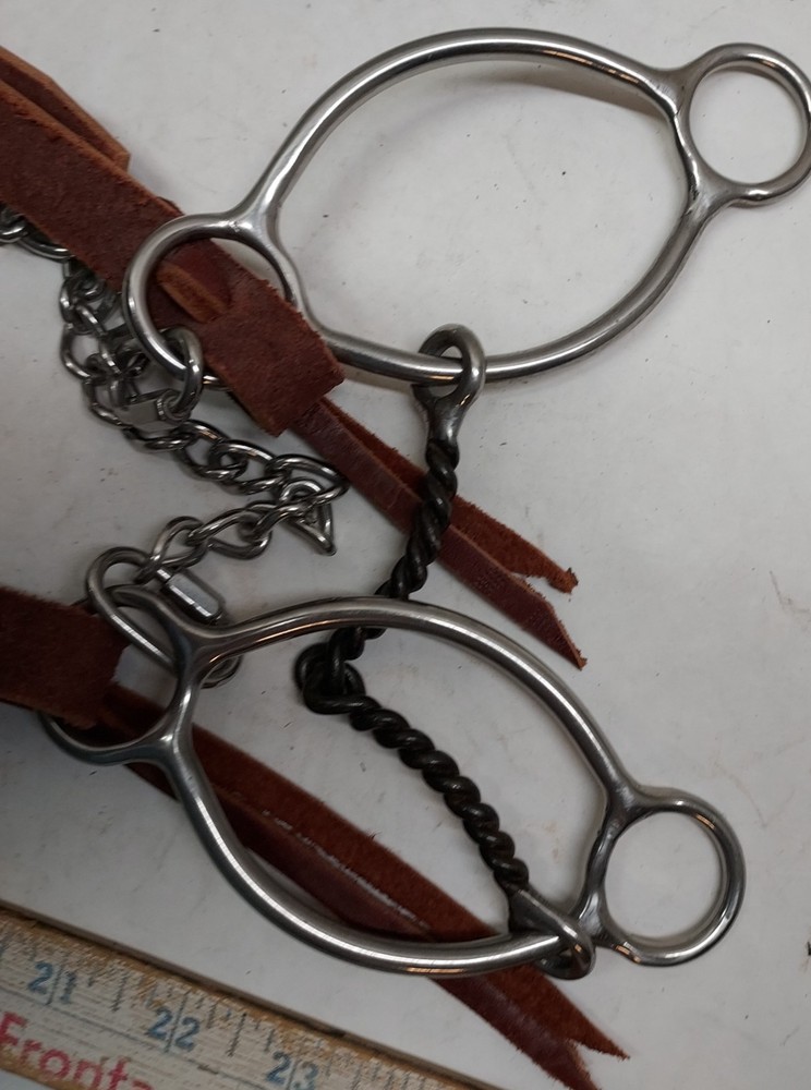 Twisted Snaffle Horse Bit 5" Port W/ Headstall - 1014255