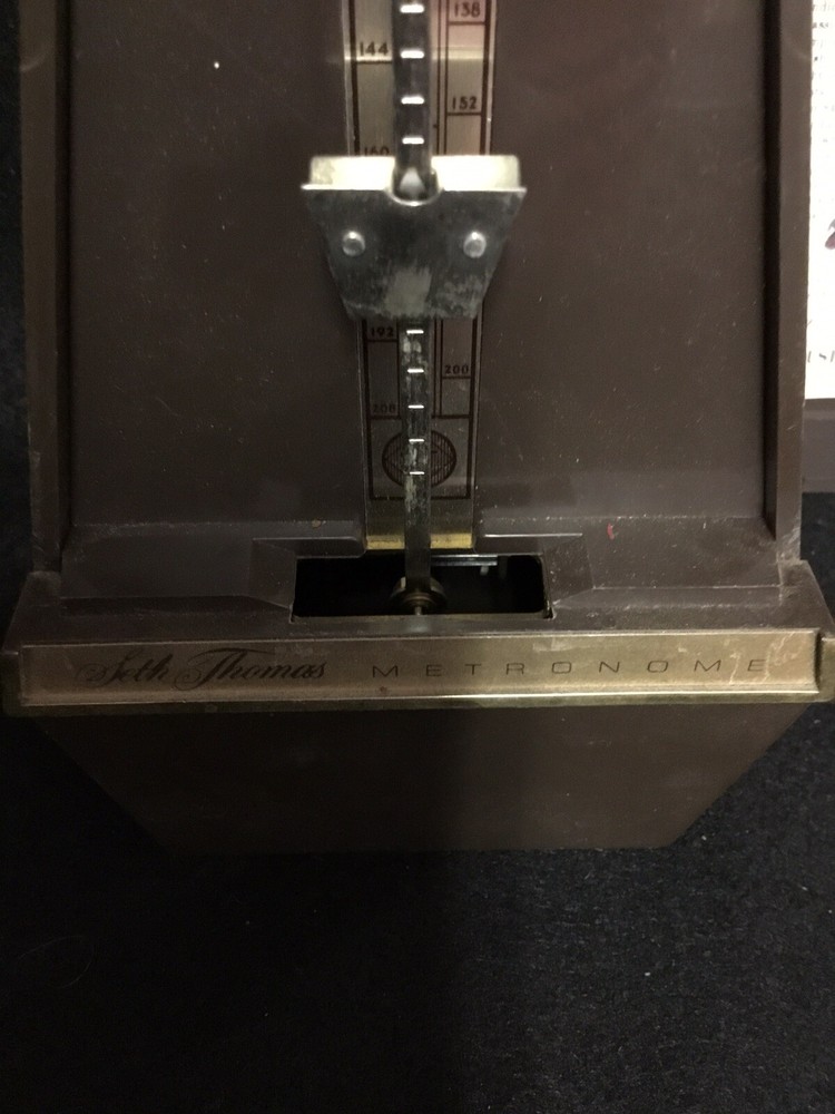 VINTAGE SETH THOMAS WIND UP METRONOME