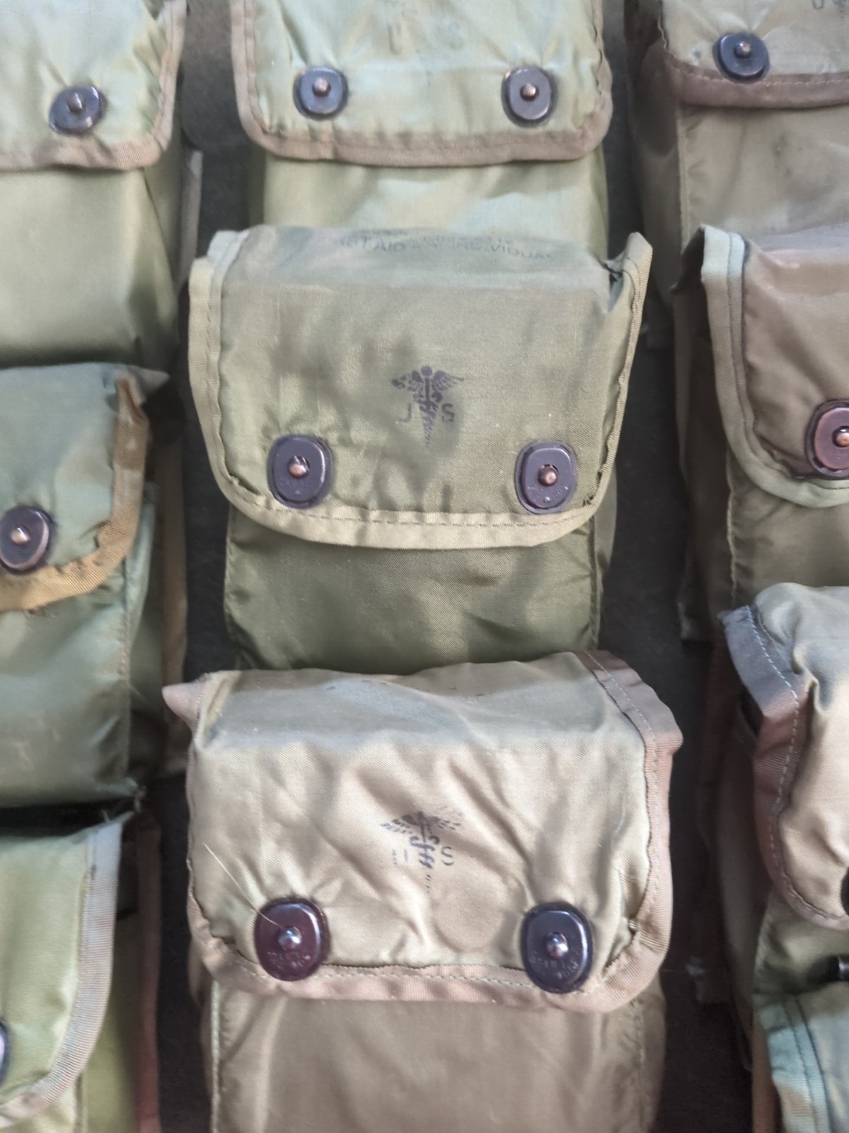 Vintage U.S Army Military Personal First Aid Kit 6545-01-094-8412 w/Contents NOS