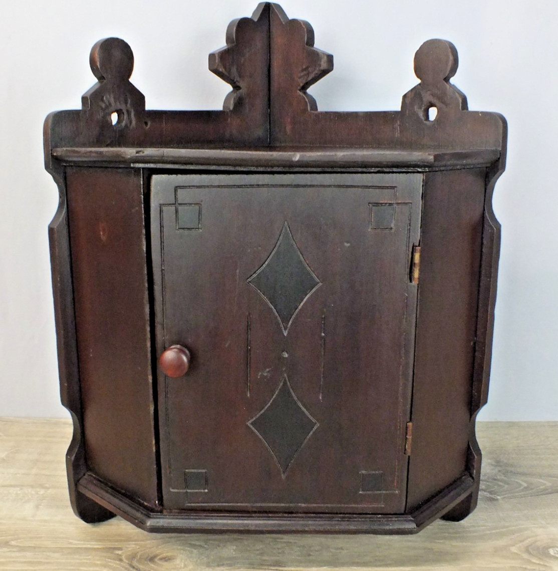 1800s Antique Wall Hung Corner Cabinet Dark Red Brown Finish w Black Highlights