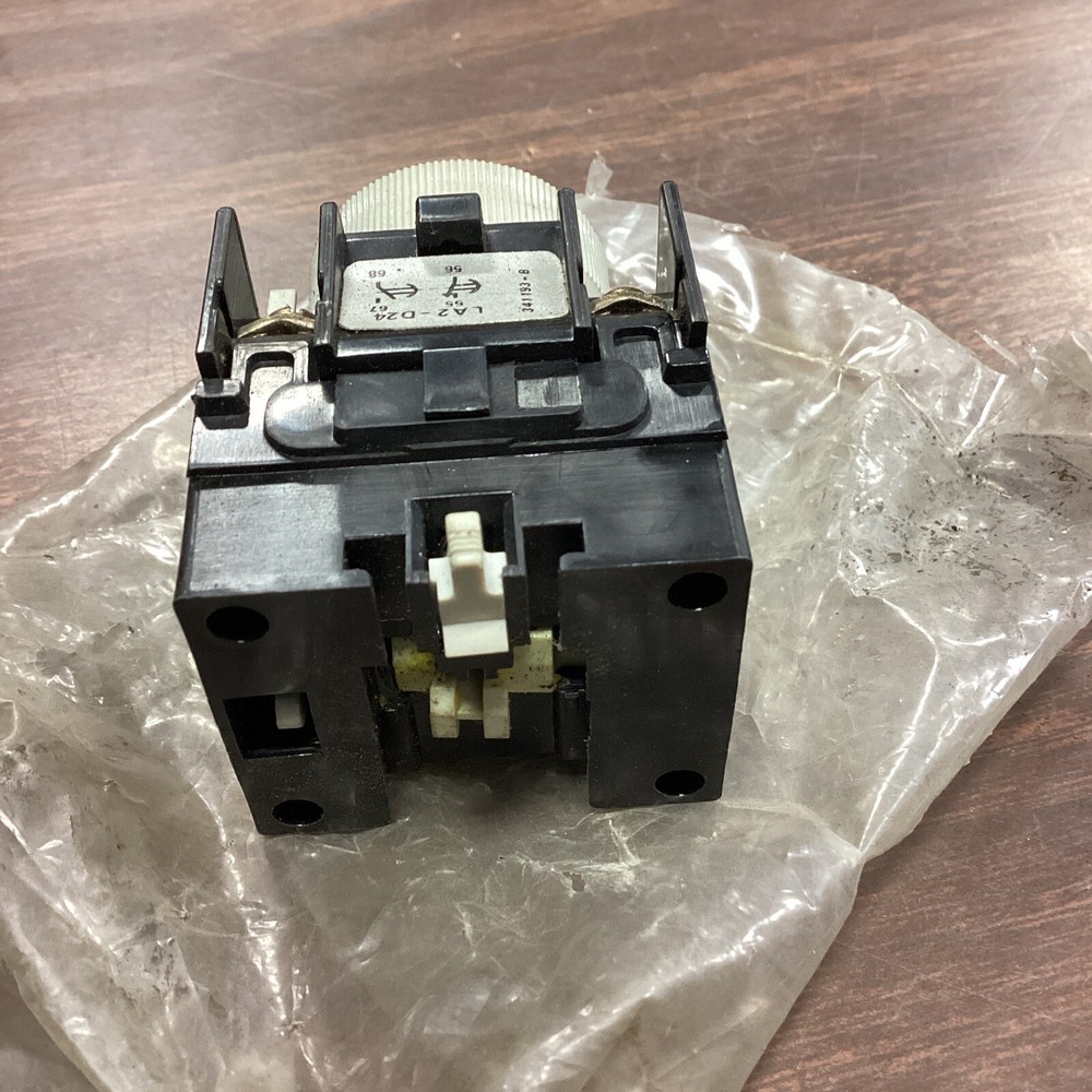 Telemecanique LA2-D24 Time Delay Block