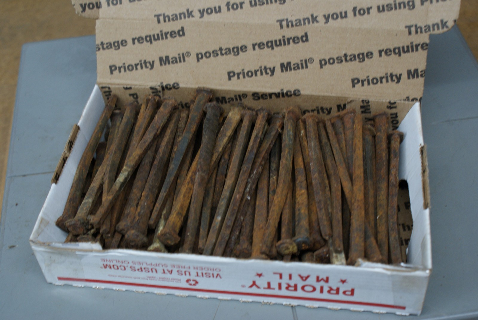 Approx. 500 (25 lbs) ANTIQUE (1800'S) SQUARE 4.5" LONG NAILS