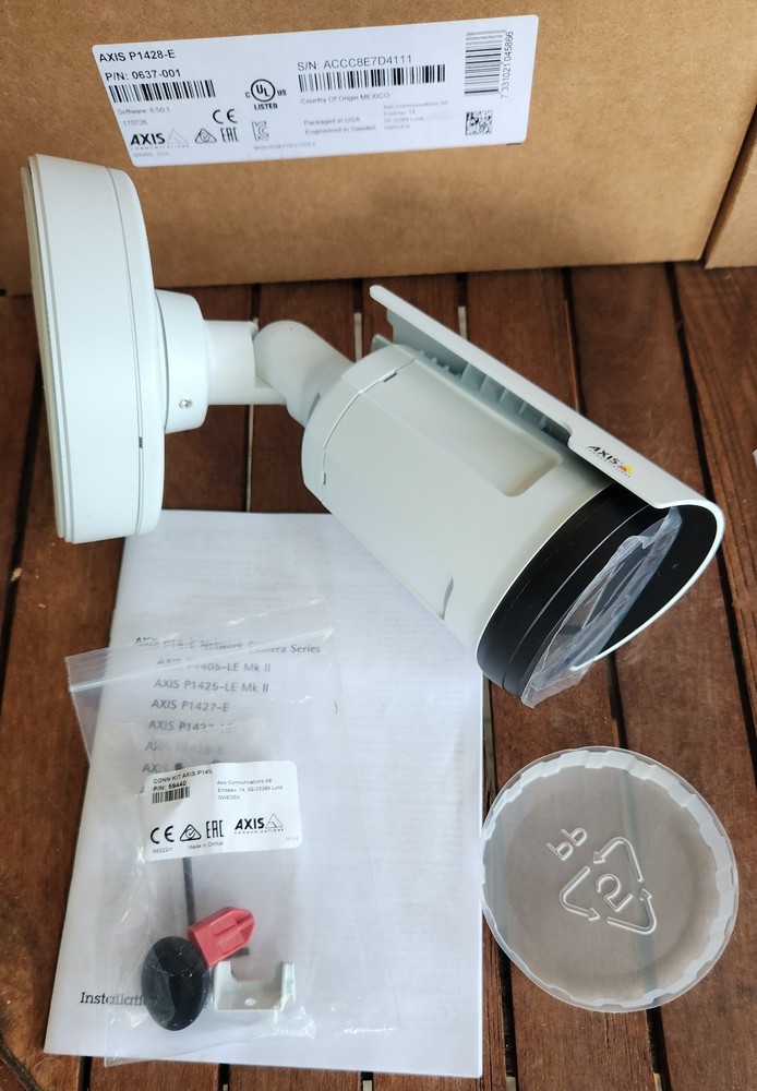 Three Axis P1428-E Network Cameras 0637-001