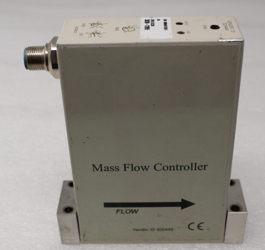 BROOKS MASS FLOW CONTROLLER 3030-12895 200 SCCM 300446