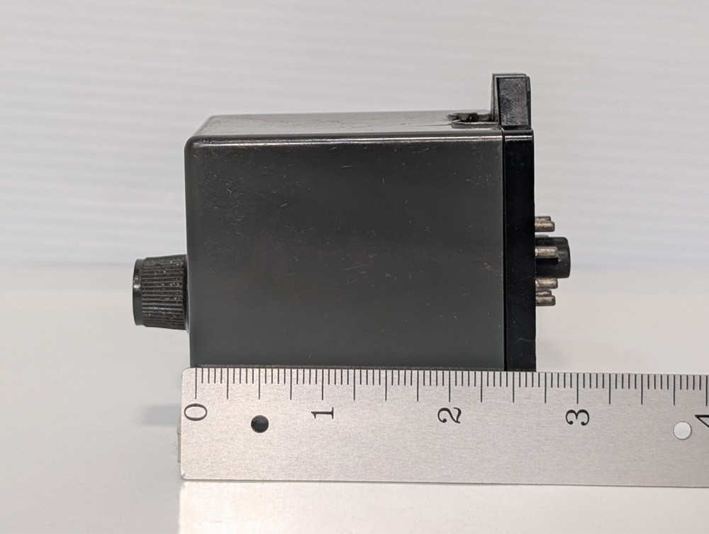 Omron Type STP-100VAC Subminy Timer 0-10 Minutes