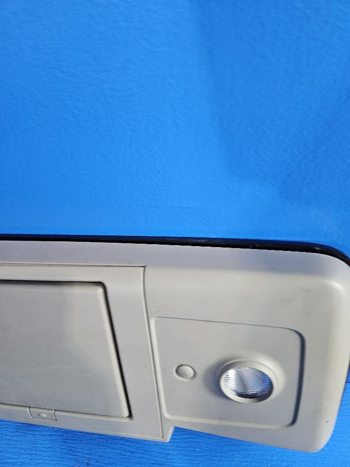 TRAVERSE 2012 Console Rear LIGHT 6893