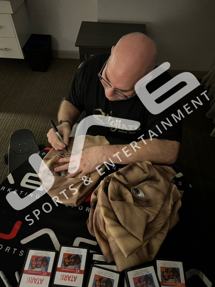 DeMeritt, Thomas, Wallace & MacNaughton autographed signed mask E.T JSA