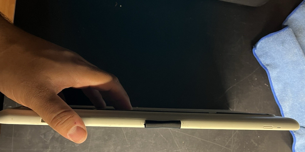 Wacom One 13.3" Digital Drawing Tablet – LCD ONLY – Powers On – UNTESTED – Read