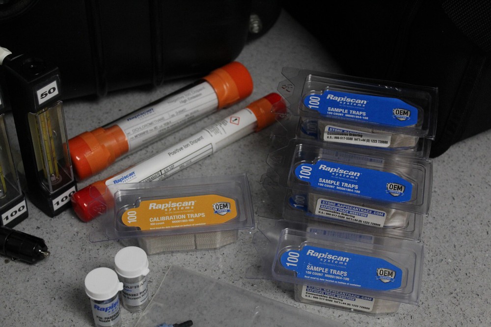 Safran Morpho Itemiser DX Drug & Explosive Trace Detector Bundle TSA Approved