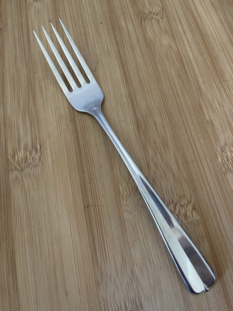 Oneida GALA IMPULSE Stainless Glossy Center Line Bead Tip DINNER FORK 7.25"