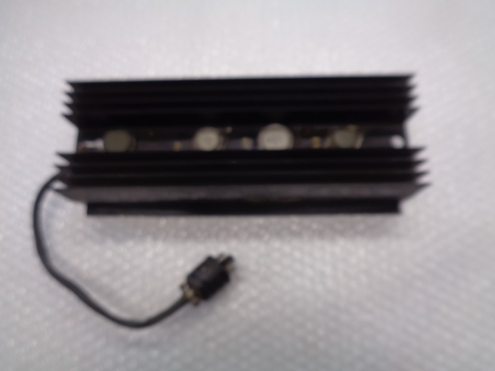 LIGHT SOURCE 800-B-126 OSCILLATOR (AS PICTURED) UNMP