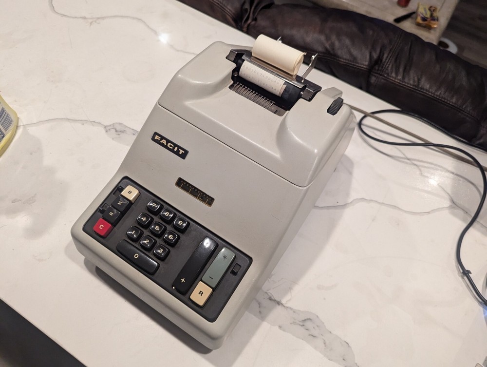 Vintage FACIT Model 1218 Electro Mechanical Calulator Adding Machine 1969 WORKS!