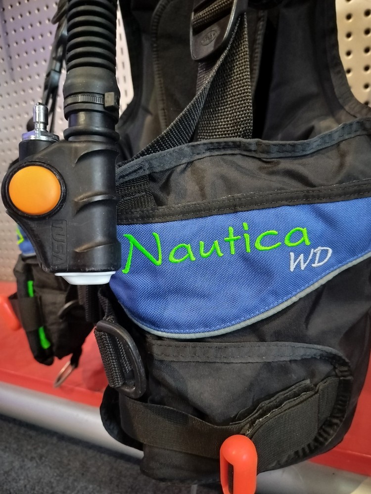 Dacor Nautica BCD Weight Integrated Size Medium