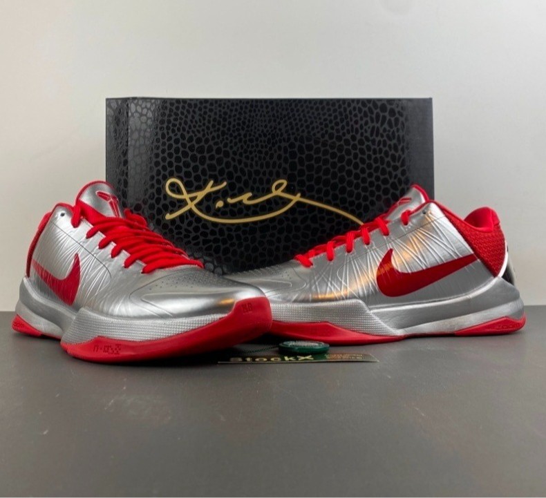 IV2712-001 Zoom Kobe 5 Protro Chrome Silver Red