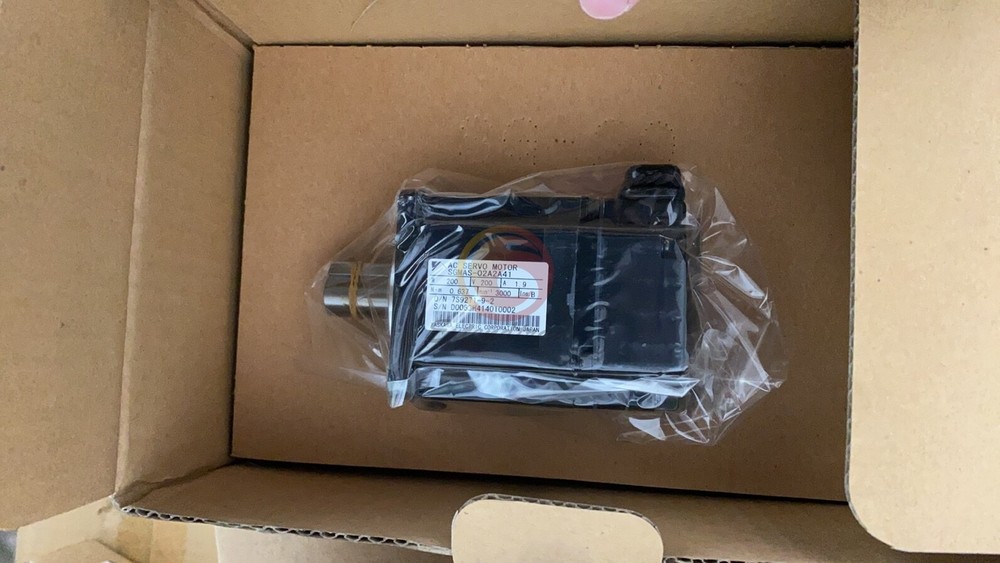 1PCS YASKAWA SGMAS-02A2A41 servo motor NEW