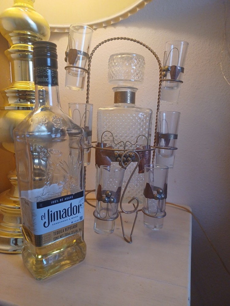 TEQUILA SHOTS GLASS, REFILL & STAND