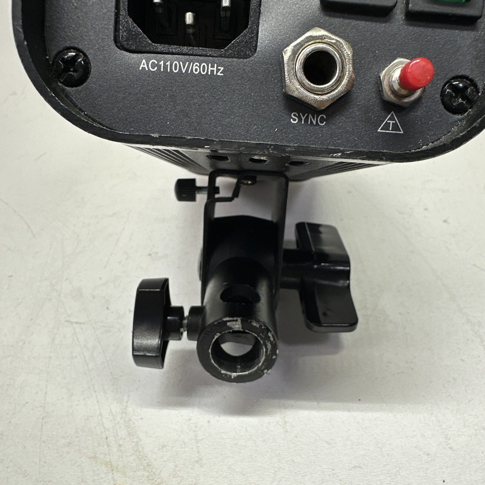 Fotodiox Flash Fan D-180 Digital Series Transmitter/Receiver Missing Cover