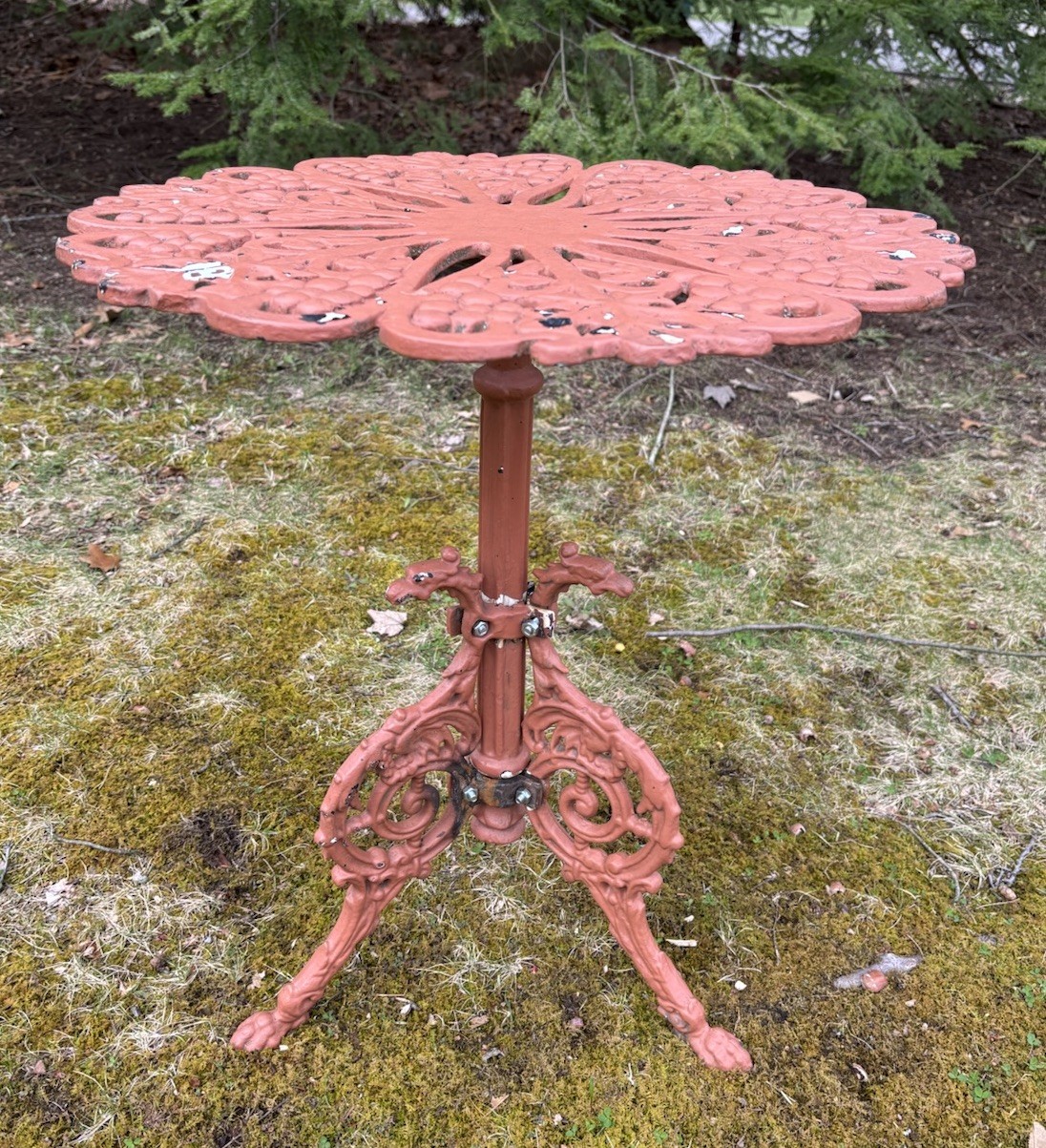 Vintage Victorian Grape Vine Cast Iron Patio Bistro Table GRIFFIN LEGS Garden