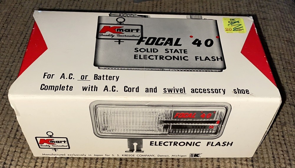 VINTAGE K-Mart Focal 40 Solid State Electronic Flash - Tested