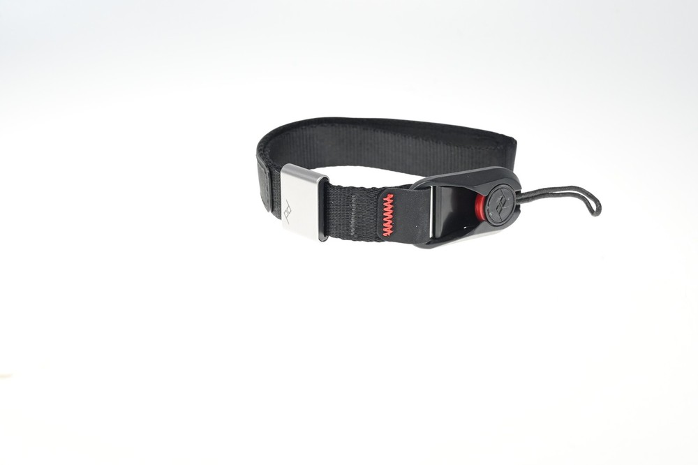 Peak Design Wrist Cuff Strap Black Red #G322