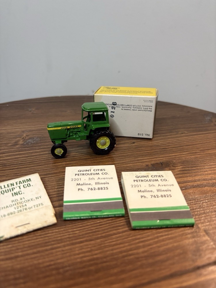 John Deere Matchbook Set