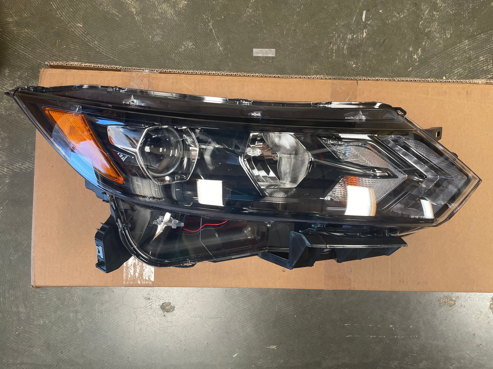 Headlight Assembly For 2020 2021 2022 Nissan Rogue Sport LED Passenger Right RH