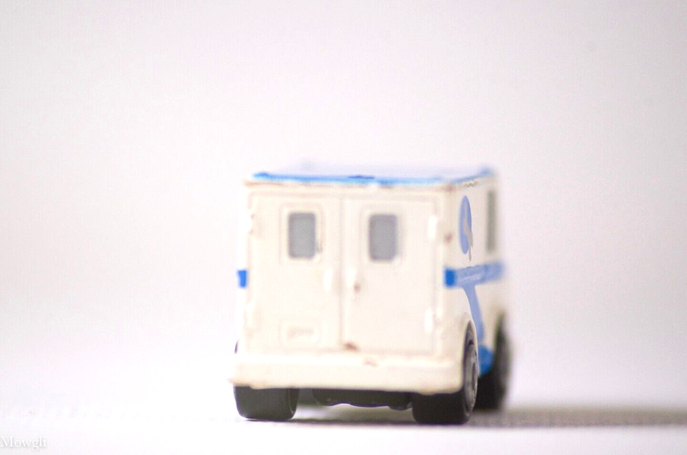 Micro Machines Hasbro 2001 Ford Delivery Van