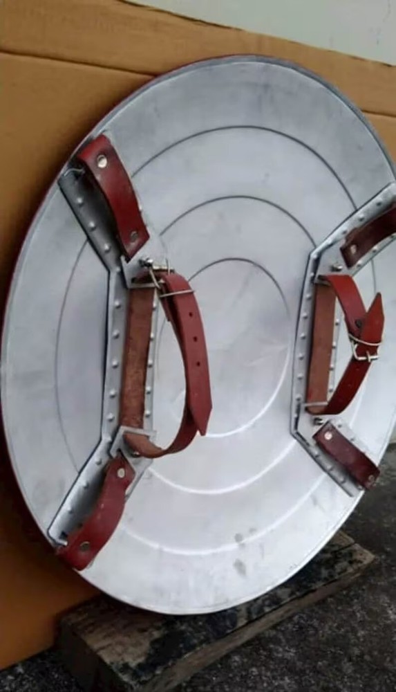 Captain Deadpool and Wolverine Shield Deadpool Costume cosplay Armor Shield