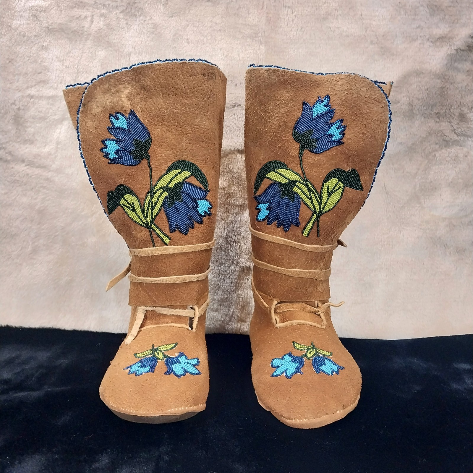 NATIVE AMERICAN BEADED MOCCASINS, MIDCALF HEIGHT, Women's Size 7 MADE IN THE USA