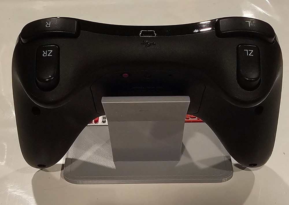 3D Printed Nintendo Wii U Pro Controller Display Stand