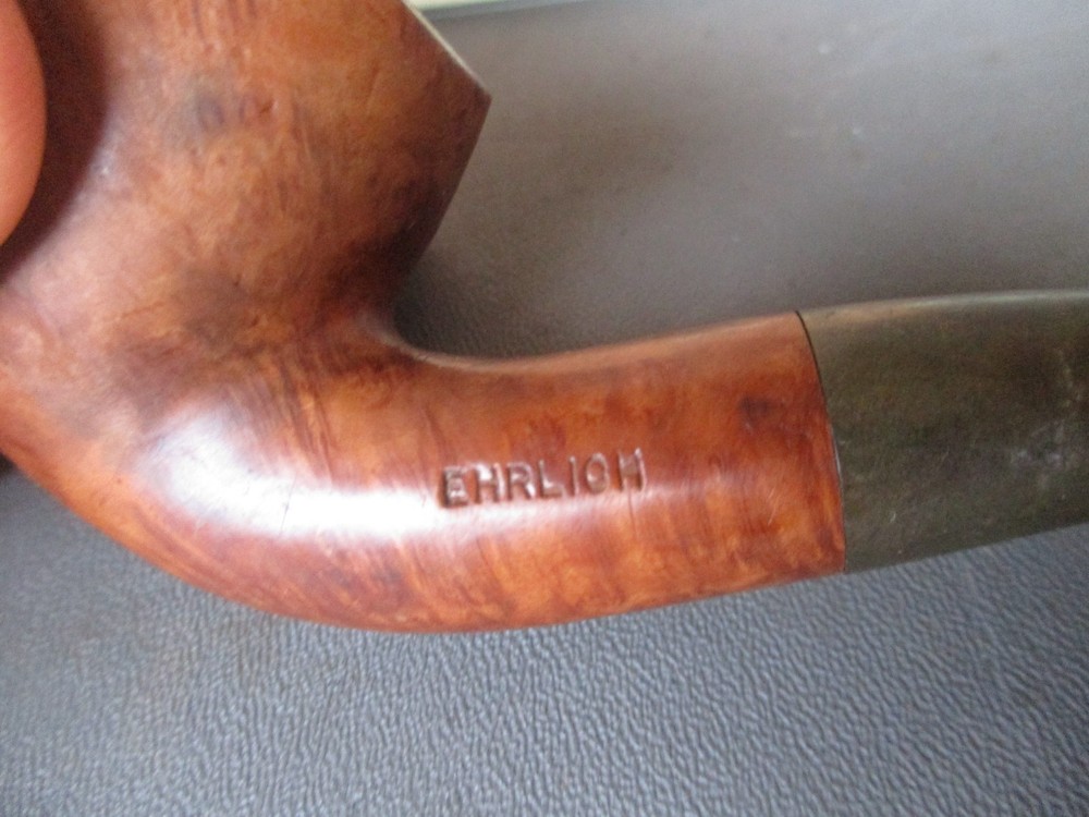 P3: Vtg EHRLICH Pipe