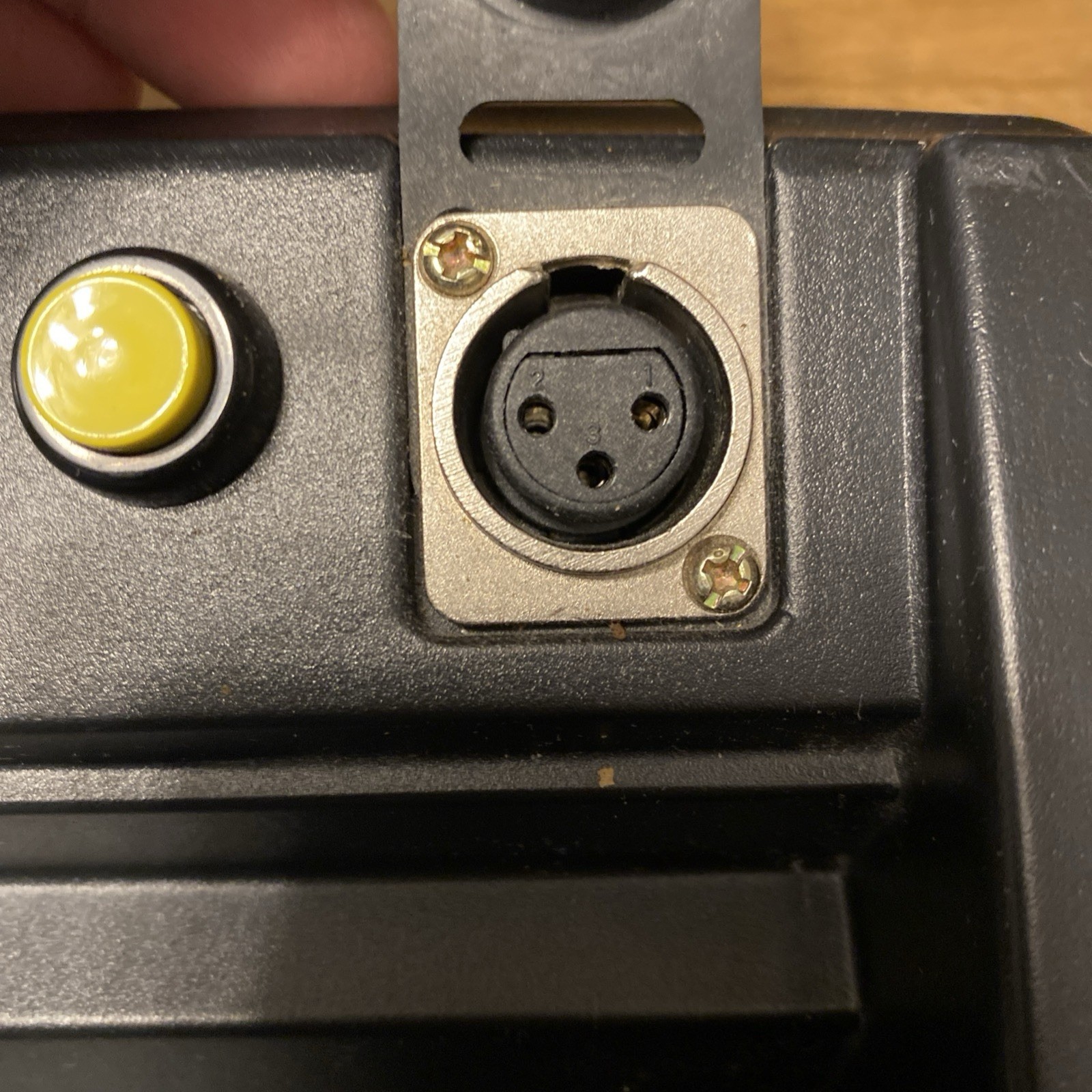 Luggie Mobility Scooter 2)Lithium Battery